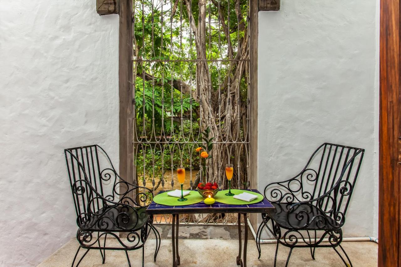 Garlands Del Rio Riverside Boutique Hotel プエルトバラータ エクステリア 写真