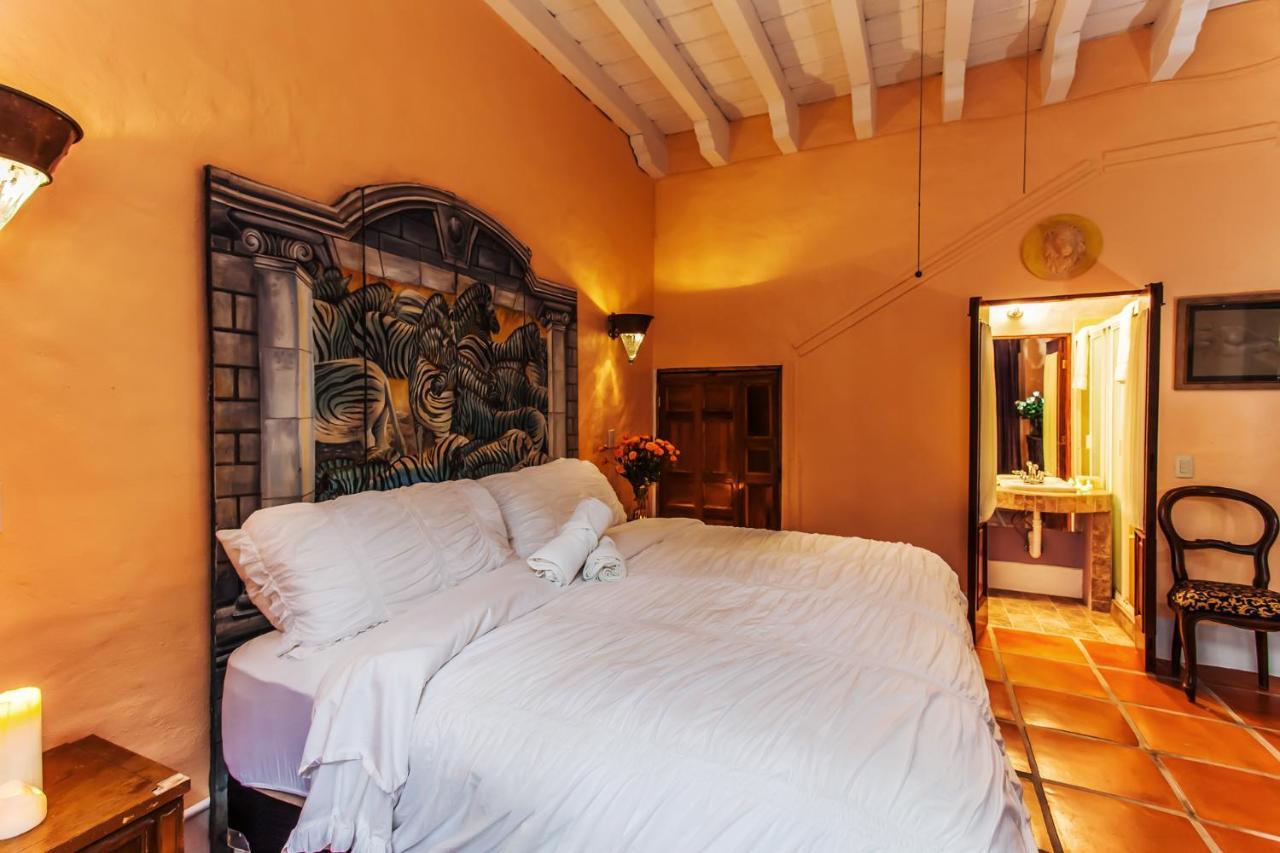 Garlands Del Rio Riverside Boutique Hotel プエルトバラータ エクステリア 写真