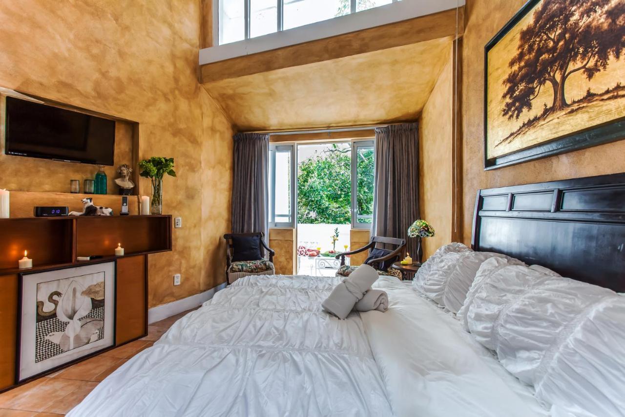 Garlands Del Rio Riverside Boutique Hotel プエルトバラータ エクステリア 写真