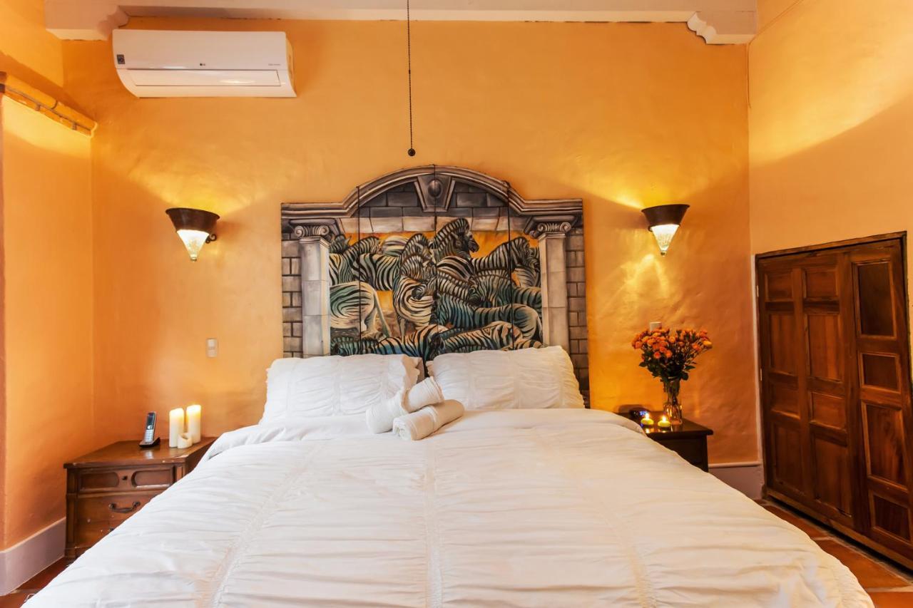 Garlands Del Rio Riverside Boutique Hotel プエルトバラータ エクステリア 写真