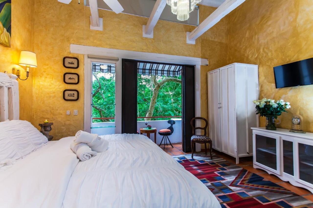 Garlands Del Rio Riverside Boutique Hotel プエルトバラータ エクステリア 写真