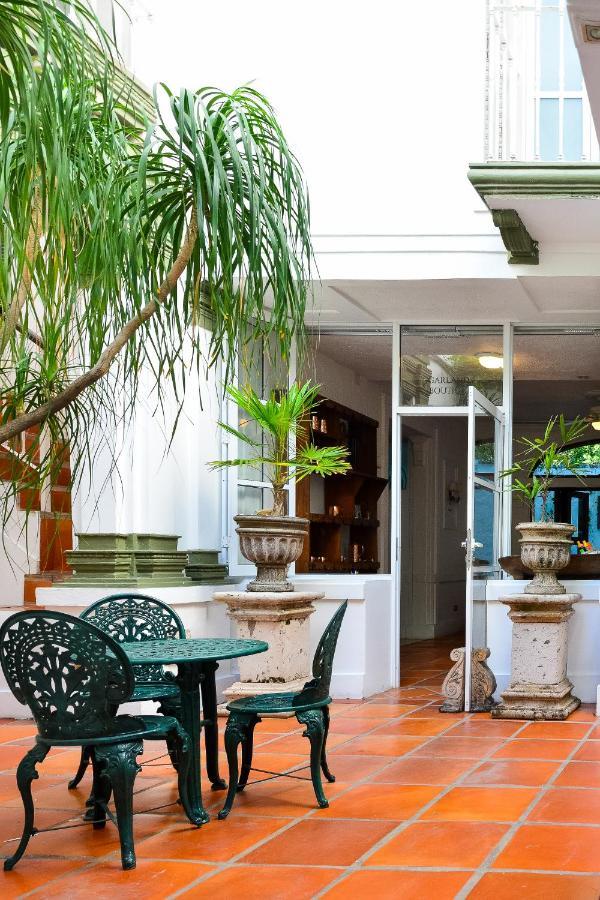 Garlands Del Rio Riverside Boutique Hotel プエルトバラータ エクステリア 写真