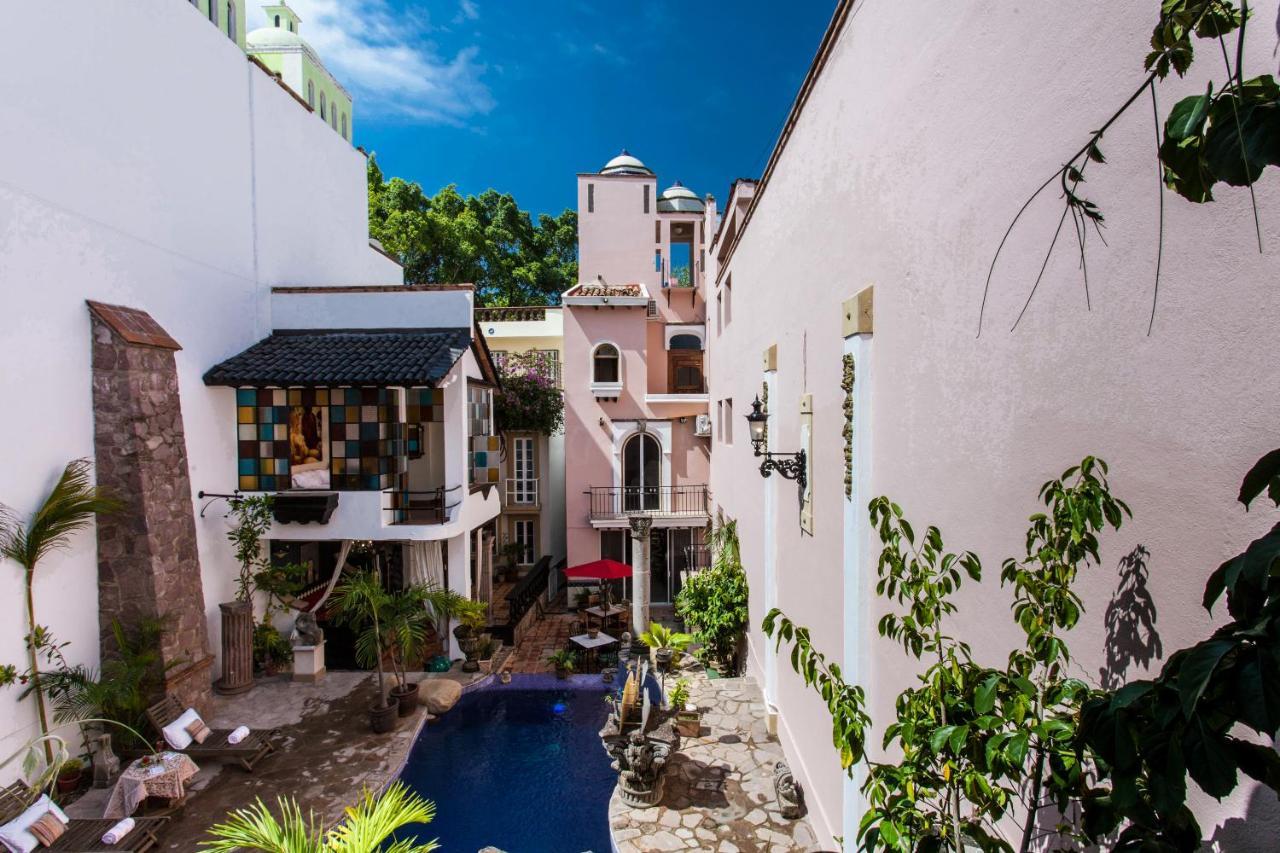 Garlands Del Rio Riverside Boutique Hotel プエルトバラータ エクステリア 写真