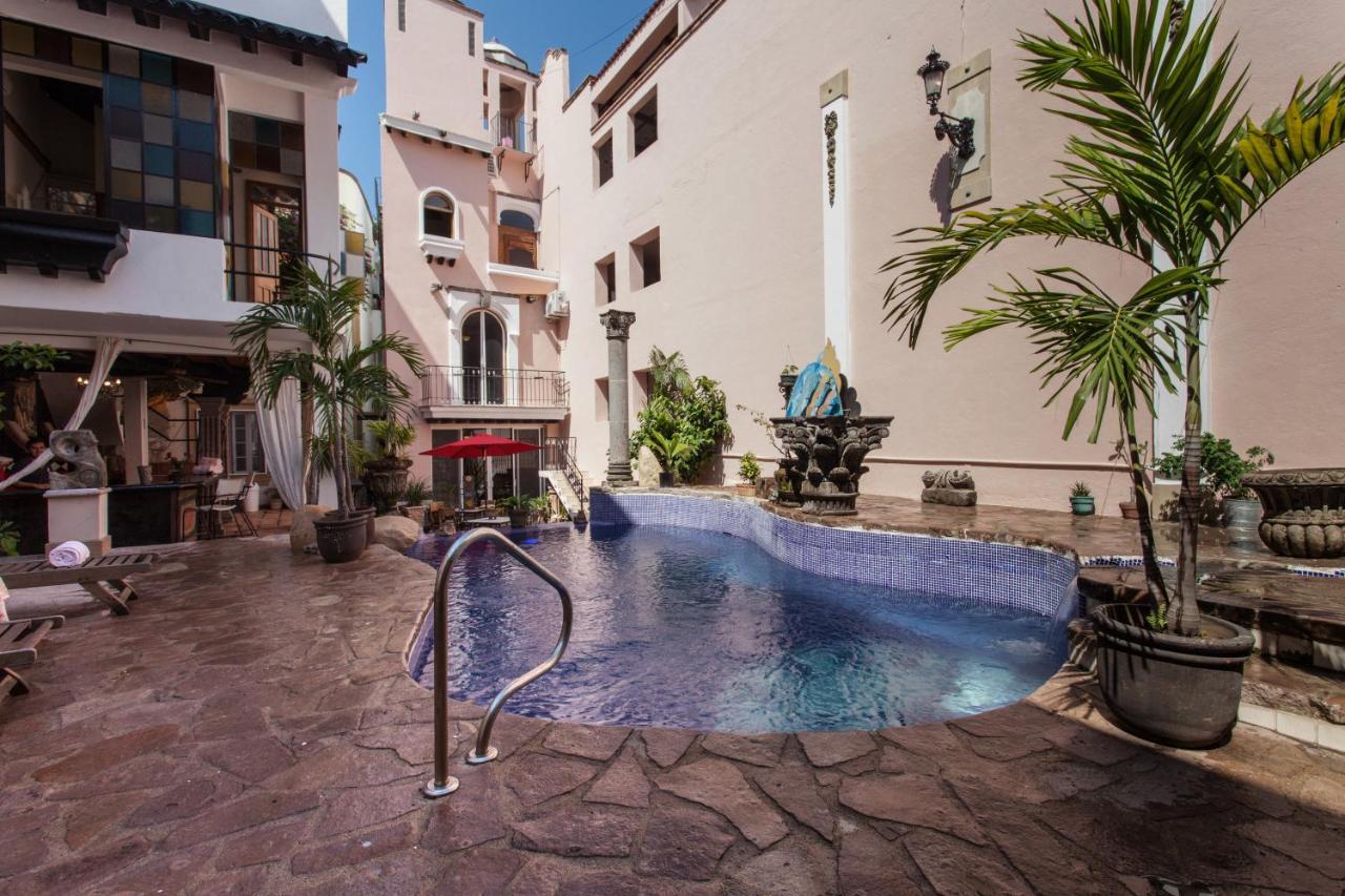 Garlands Del Rio Riverside Boutique Hotel プエルトバラータ エクステリア 写真
