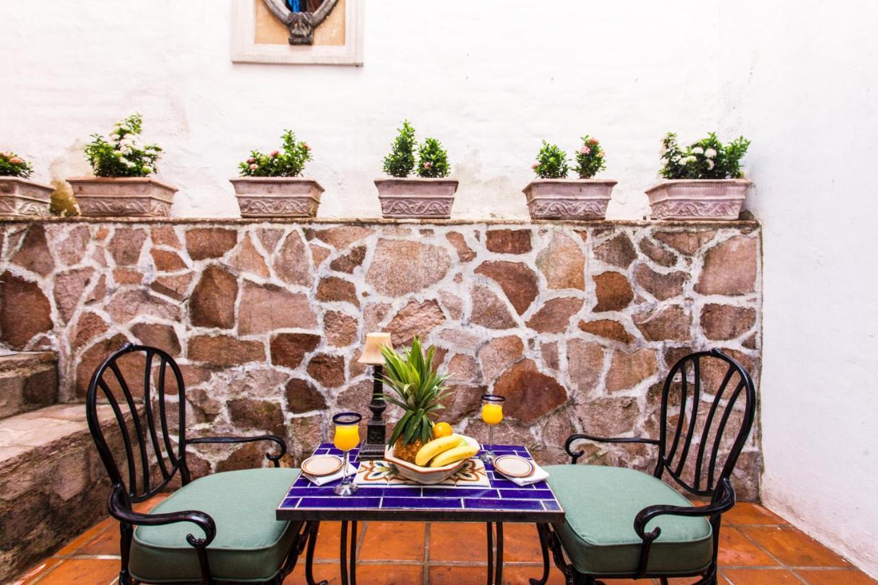 Garlands Del Rio Riverside Boutique Hotel プエルトバラータ エクステリア 写真