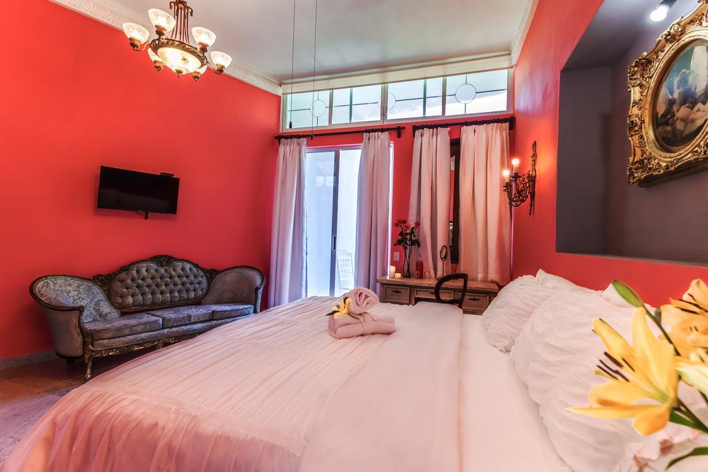 Garlands Del Rio Riverside Boutique Hotel プエルトバラータ エクステリア 写真